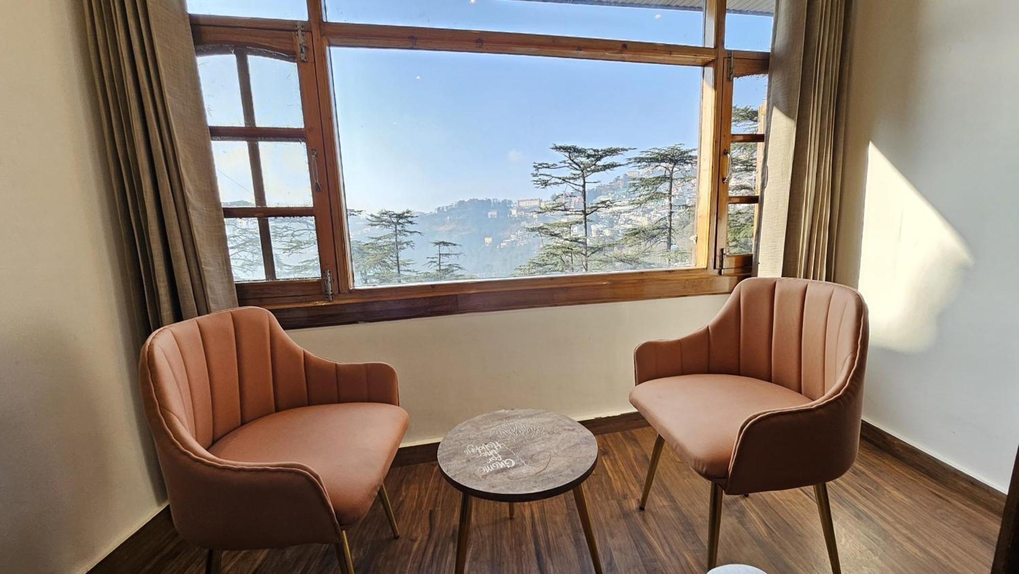 The Vista - Royale Near Mall Road Free Pickup From Railway Station